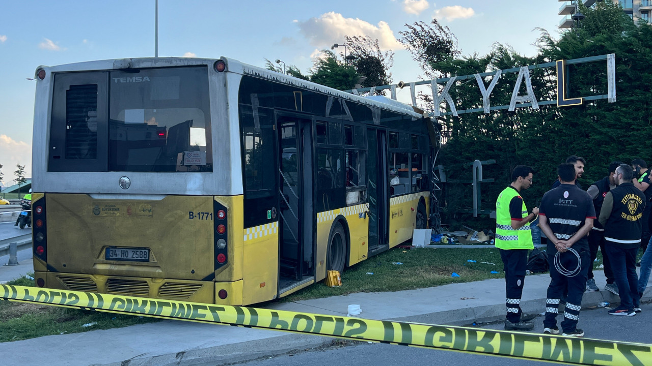 Zeytinburnu'nda İETT kazası: 2 ölü 16 yaralı