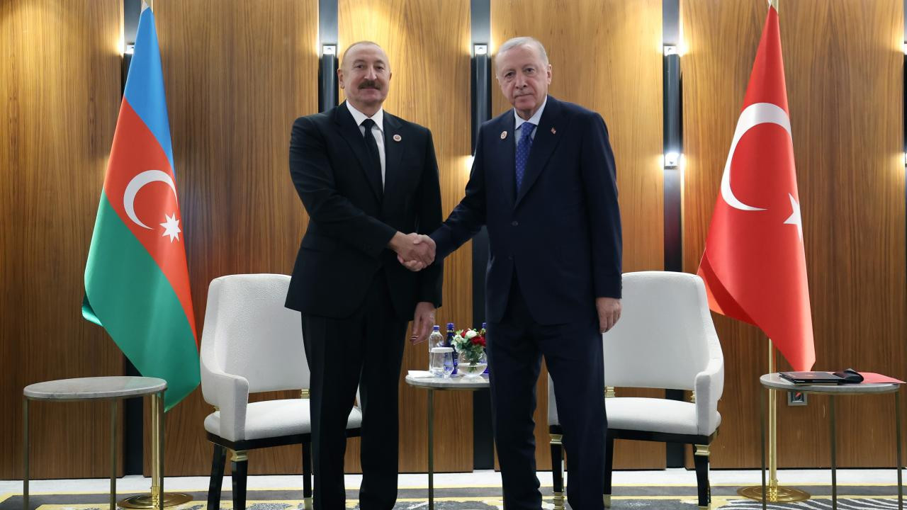 Cumhurbaşkanı Erdoğan Azerbaycan Cumhurbaşkanı Aliyev ile görüştü