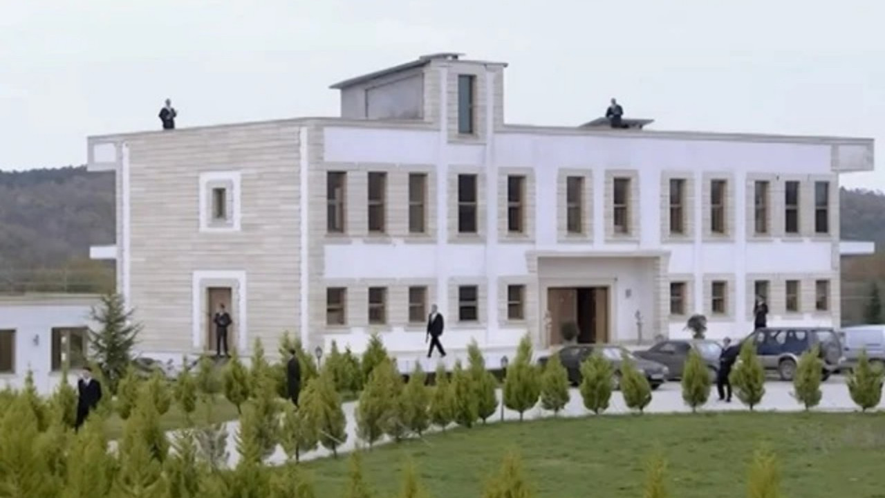 Kurtlar Vadisi’nin meşhur malikanesi için istenen rakam şaşırttı: 384 milyon lira fiyat biçildi