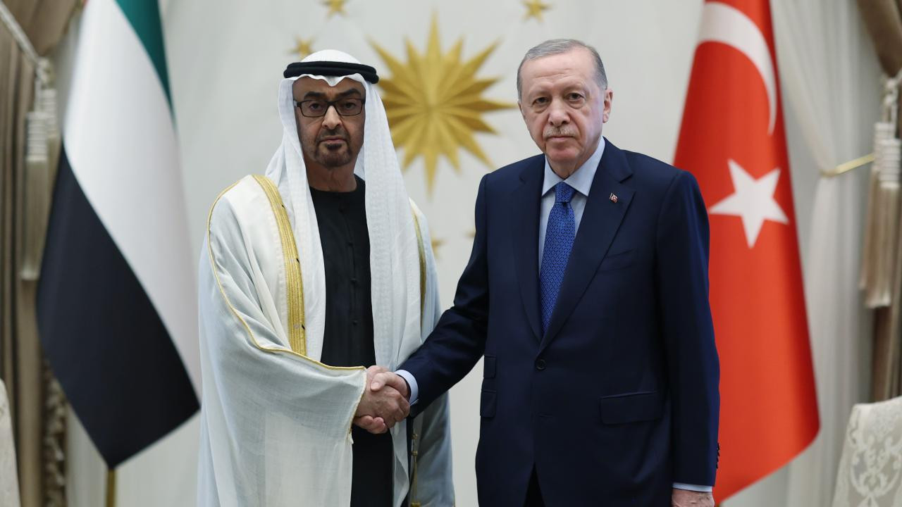 Cumhurbaşkanı Erdoğan, BAE lideri Al Nahyan ile görüştü: Bölgesel krizler masada