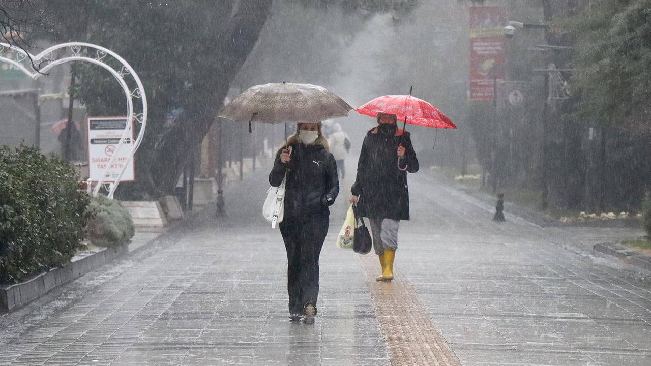 Meteoroloji’den hafta sonu uyarısı! Bir yanda 40 derece, diğer yanda kuvvetli sağanak