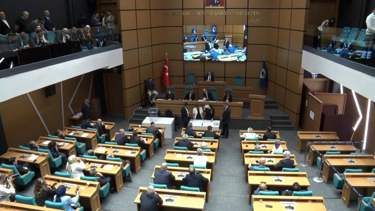 Üsküdar’da başkanvekili seçimi yine ertelendi! Kritik oylama 8 Eylül’e kaldı