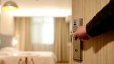 Otel, tatil köyü, butik otel, apart otel, motel, pansiyon... Konaklama vergisi 1 Ocak'ta başlıyor: İşte kalem kalem ödenecek vergi