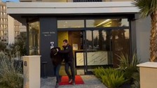 İzmir'de ikiz kardeşler Rıdvan ve Kaan T. yasa dışı bahis ile milyonları cukkaladı! 1'i paket diğeri aranıyor