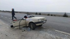 Eskişehir’de kaza yapan otomobil ikiye bölündü
