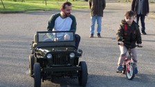 Gören bir daha bakıyor: 1942 model Willys cipin küçük ölçeklisini yaptı! Bakın kaç para istiyor