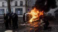Paris’teki silahlı saldırının şüphelisi hakkında resmi soruşturma başlatıldı