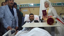 Şanlıurfa'da kazada damadın ayakları kırıldı, nikahları hastanede kıyıldı