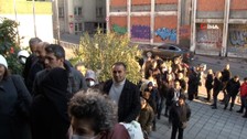 Beyoğlu’ndaki SGK binasında EYT yoğunluğu