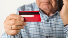 Tüm hesaplarını boşalttılar! Yaşlı çift dolandırıldığını bakın nasıl öğrendi?