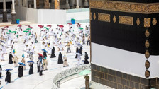Suudi Arabistan, hac ibadetinde yaş ve sayı kısıtlamasını kaldırdı