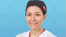 Koronavirüs döneminde fedakarca çalışmasıyla tanınan Anestezi ve Reanimasyon Uzmanı Dr. Öğretim Üyesi Emine Kütük Uzunoğlu hayatını kaybetti
