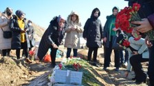 Ailesinin kabul etmediği 12 yaşındaki doğuştan ağır zihinsel engelli Zühal'in cenazesine öğrenciler sahip çıktı