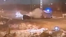 Ardahan’da otomobilin kamyonete çarpma anı kamerada