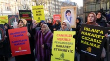 Fransız karikatür dergisi İstanbul’da protesto edildi