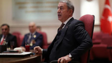 Milli Savunma Bakanı Hulusi Akar Londra'ya gitti