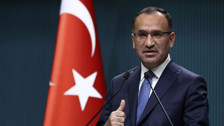 Adalet Bakanı Bekir Bozdağ'dan İsveç'teki provokatif eylemlere tepki! Eyleme katılanlar yakalanmalı