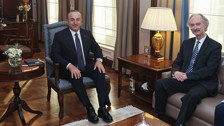 Çavuşoğlu, BM Genel Sekreteri'nin Suriye Özel Temsilcisi'yle görüştü