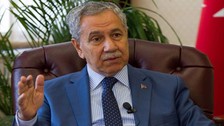 AK Parti kurucularından Bülent Arınç canlı yayında açıkça söyledi! "İstanbul seçimlerini tekrarlamayın diye yalvardım"