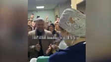 Şanlıurfa’da aşiret üyelerinden 18 yıl sonra doğan erkek bebeğe zılgıtlı karşılama sosyal medyayı yıktı geçti!