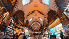 Dünyanın en büyük ve en eski çarşılarından olan Kapalıçarşı'nın restorasyon işlemleri tamamlandı!