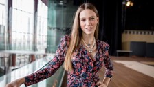 Güzel oyuncu Serenay Sarıkaya'nın eski sevgili listesinde kimler var kimler