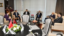 13 Şubat'taki zirve öncesinde 6'lı masa liderleri partilerinden yetki almaya başladı