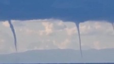Çeşme'de aynı anda 8 hortumun çıktığı anlar görüntülendi! VİDEO