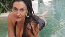 Şarkıcı Tuğba Ekinci'den sosyal medyayı ayağa kaldıran sözler! 'Kürtleri sevmiyorum' dedi, tepki yağdı: IRKÇISIN