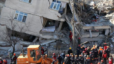 Deprem anında neler oldu? Depremzedeler Haberet'e anlattı...