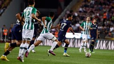 SON DAKİKA: Fenerbahçe - Konyaspor maçı ertelendi! 5 saat rötar sonrası TFF'den karar çıktı