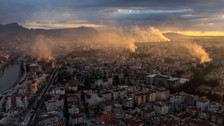Deprem sonrası barınma yardımı nasıl alınacak, şartlar neler? İşte afet desteğine dair tüm merak edilenler