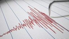 İzmir Foça'da saat 21.22'de 4.1 büyüklüğünde deprem meydana geldi