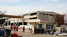 Son dakika: Kahramanmaraş'ta olumsuz durumlar devam ediyor: Çöken fabrika çatısı nedeniyle 1 kişi yaşamını yitirdi