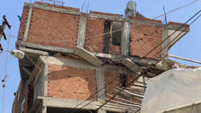 Deprem sonrası üçüncü kat ortadan kayboldu