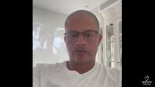 Alex De Souza, çektiği video ile Türkiye'deki depremzedelere yardım çağrısında bulundu