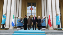 Cumhurbaşkanı Recep Tayyip Erdoğan Sierra Leone Cumhurbaşkanı Julius Maada Bio ile görüştü