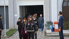 Kocaeli merkezli 3 ilde düzenlenen operasyonda 'Altın Kızlar' isimli 41 kişilik hırsızlık çetesi çökertildi