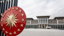 14 Mayıs 2023 tarihinde yapılacak Cumhurbaşkanlığı seçimine girebilmek için kimler 100 bin imza arayacak?