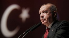 AK Parti’de Cumhurbaşkanı Erdoğan’ın adaylığı için imza toplanmaya başlandı