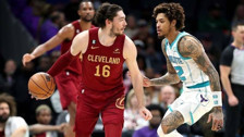 Cleveland Cavaliers Charlotte Hornets'i devirdi! Cedi'den 24 sayı