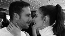 2022 yılının Ağustos ayında evlenen Demet Özdemir ve Oğuzhan Koç çiftinin evliliklerinde ilk kriz çıktı! Evi terk etti...