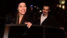 Yeni aşıklar Dilan Çiçek Deniz ve Mert Yazıcıoğlu'nun 6 saatlik romantizmi objektiflere yansıdı