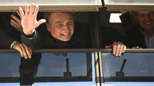 Seçimi kaybettikten sonra ABD'ye giden Eski Brezilya Devlet Başkanı Bolsonaro ülkesine döndü
