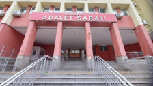 'Üzerinizde büyü var' yalanıyla dolandırdı! Hem anne hem kızıyla cinsel ilişkiye girdi
