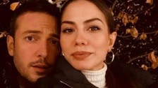 Geçtiğimiz aylarda rüya gibi bir düğünle evlenen Demet Özdemir ve Oğuzhan Koç çiftinden üzen haber geldi!