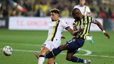 Fenerbahçe sahasında Ankaragücü'nü son dakika golüyle mağlup etti