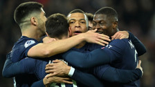 PSG Lens'i yenerek puan farkını 9'a çıkardı