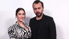 Hazal Kaya, eşi Ali Atay'ın doğum günü dudak dudağa verdikleri pozla kutladı: Beğeni ve yorum yağdı
