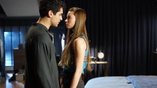 Mert Ramazan Demir ve Afra Saraçoğlu tatile çıktı! İkili aynı odada mı kaldı?